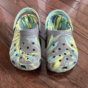 Youth size 2 marble Crocs